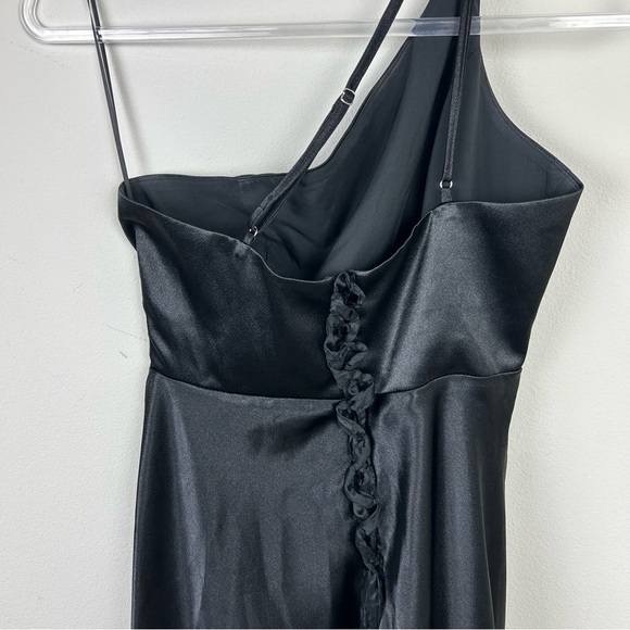 Birdy Grey floor length shiny satin one shoulder lace tie-up back gown size: S - Picture 7 of 15